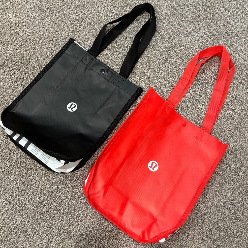 Lululemon small shopping bags